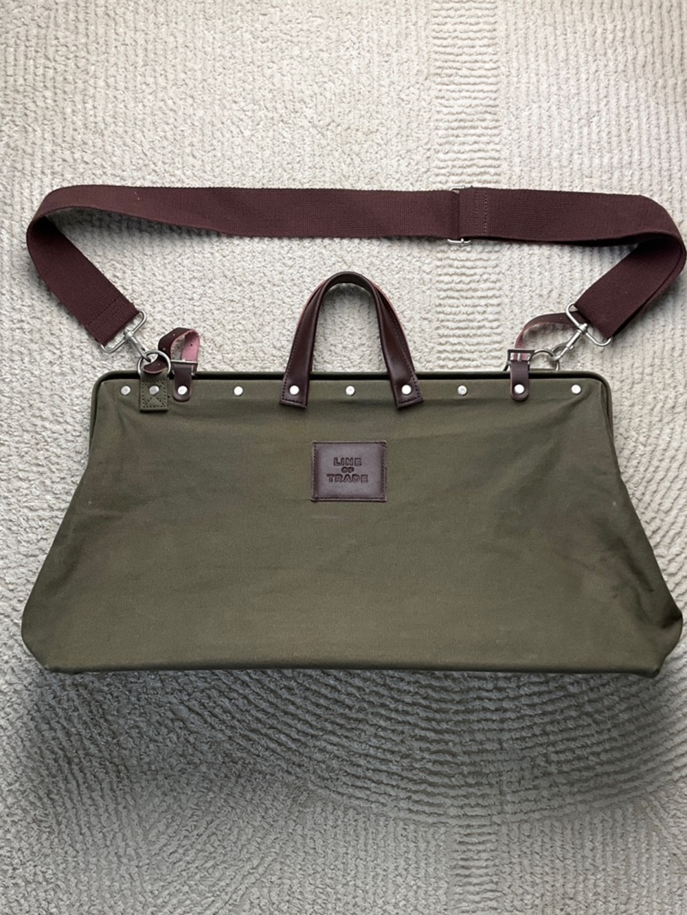 LINE OF TRADE Weekend Bag Olive Canvas Duffel with Brown Leather Trim